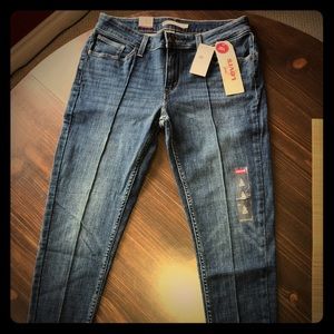 Levi’s Ankle Super Skinny Jeans
